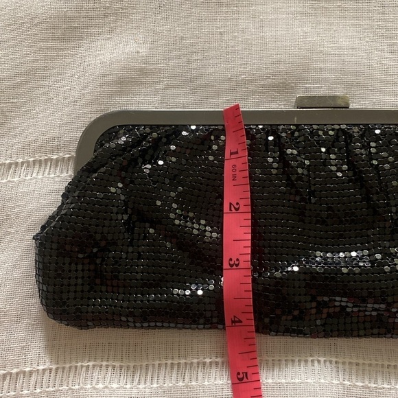 Express Y2K mesh evening clutch in black. - Picture 9 of 12
